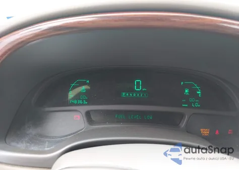 2002 Cadillac Deville Standard z USA, uszkodzony, nr VIN 1G6KD54Y82U232242